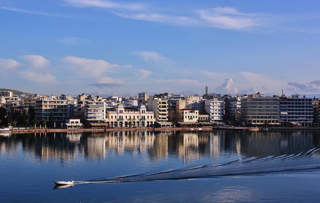 Fabulous Central Apartment Close To The Sea! Chalkida Exterior photo